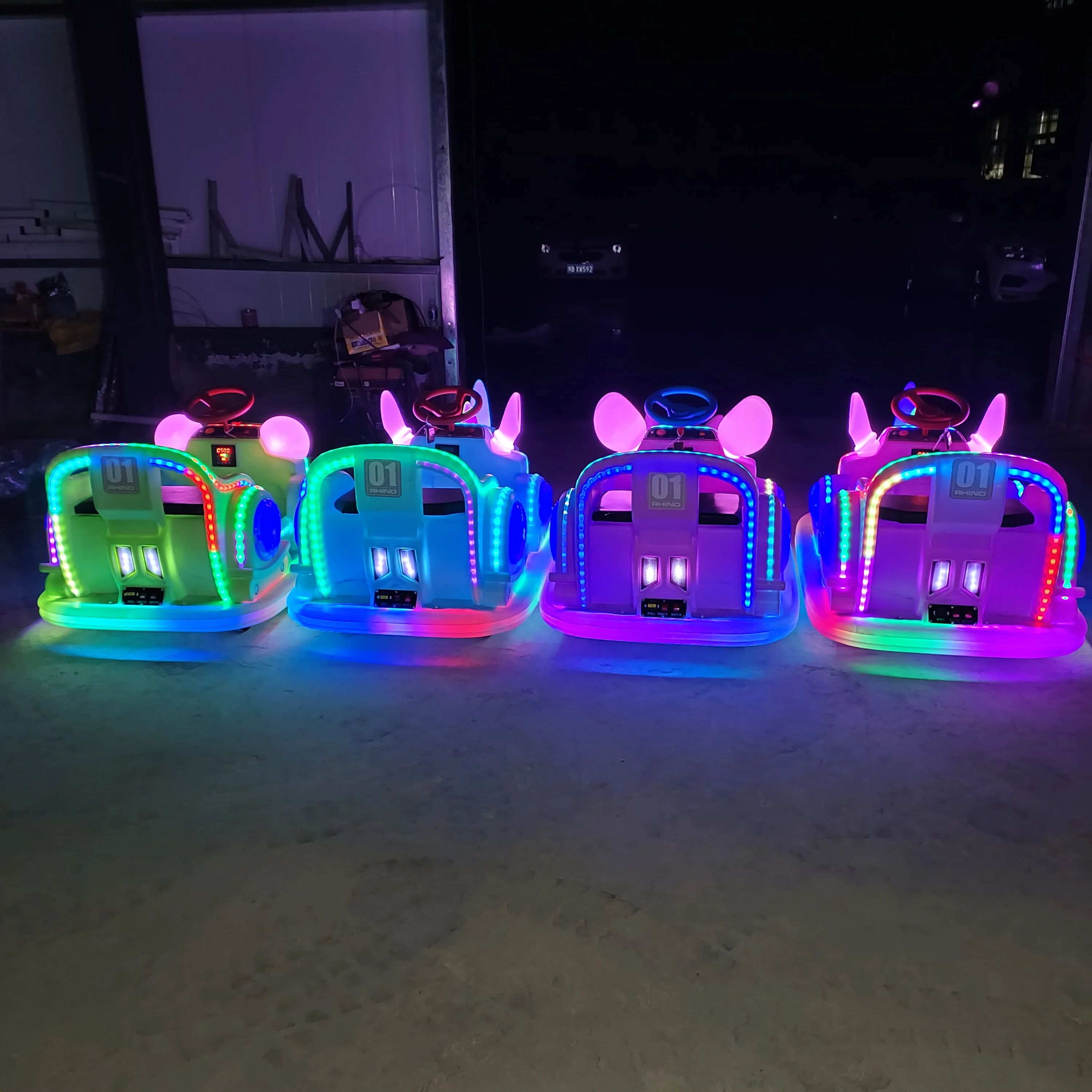 2022 popular amusement electric bumper car for game center