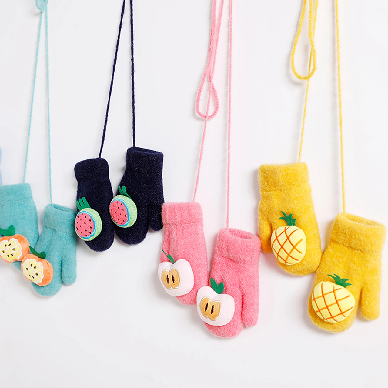 Cute Fruit Kids Plush Gloves Winter Double-Layer Fleece Baby Neck-Hanging Mittens Cold-Resistant Warm Toddler Hand Covers 0-18M