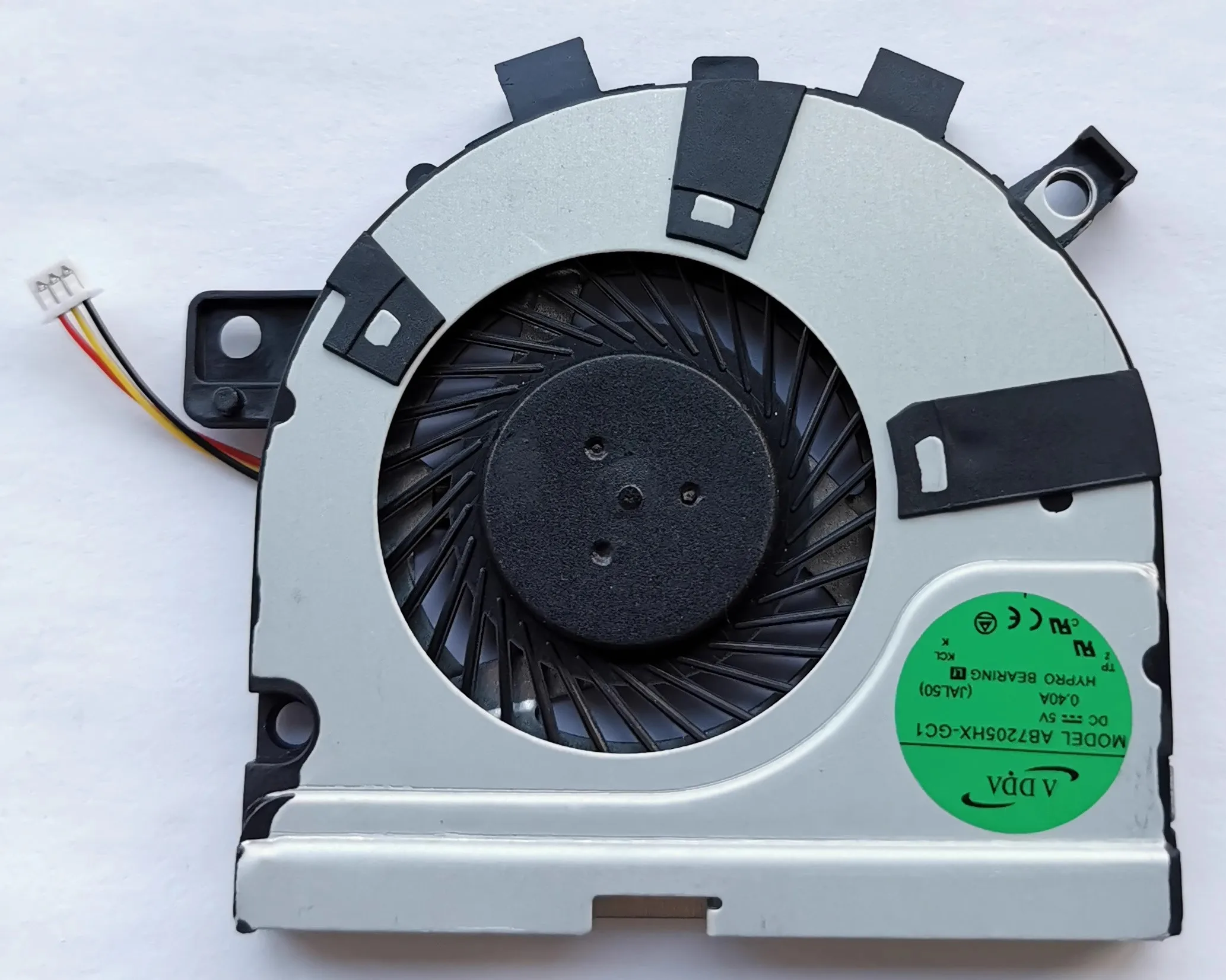 Free shipping new suitable for Toshiba Satellite M40T E45T M50-A M40-A fan laptop fan