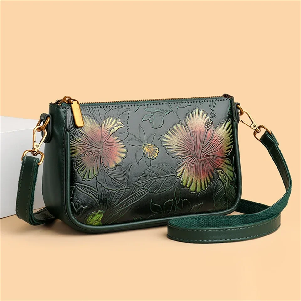 

Designer Shoulder Bag Women Crossbody Purse for Mom Retro Carp Lotus Chinese Style Small Bag New Colored Ethnic Style Sac Luxe