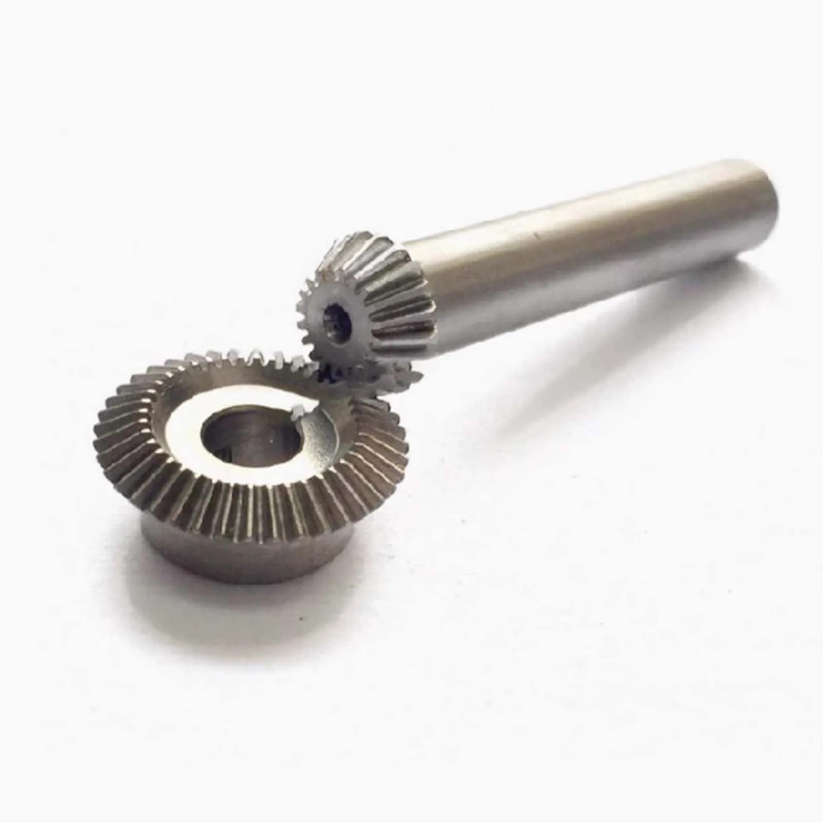 0.5 Module Bevel Gear 20 Teeth / 40 Teeth 1: 2 Transmission 90 Degrees Bevel Gear Shaft 304 Stainless Steel