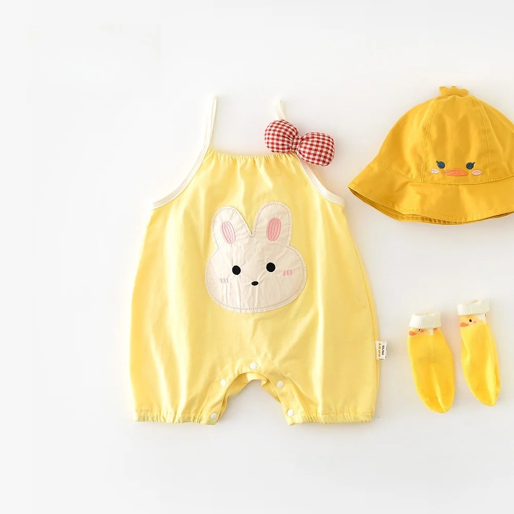 

2025 Summer Newborn Korean Comfortable Thin Romper 95% Cotton Bright Yellow Bunny Print Bow Straps Baby Girl Onesie