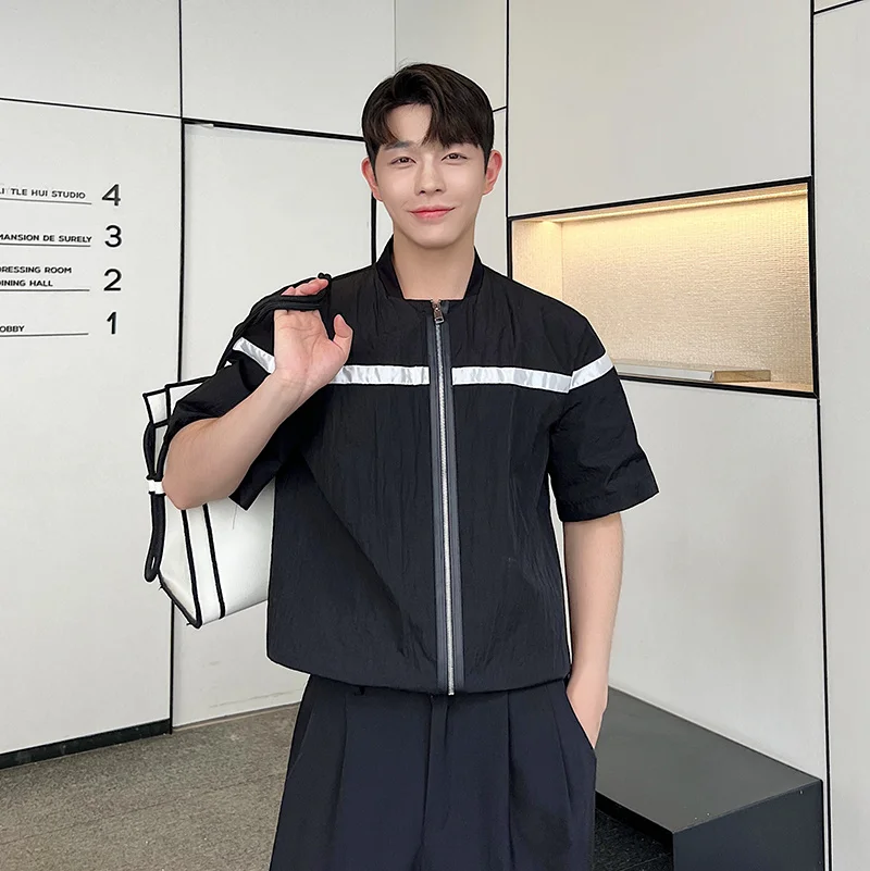 

Young Men's ort Sve irt Zipper Design Color Blo Simple Sle Sunscreen Jaet Casual Loose Fit round Ne Polyester