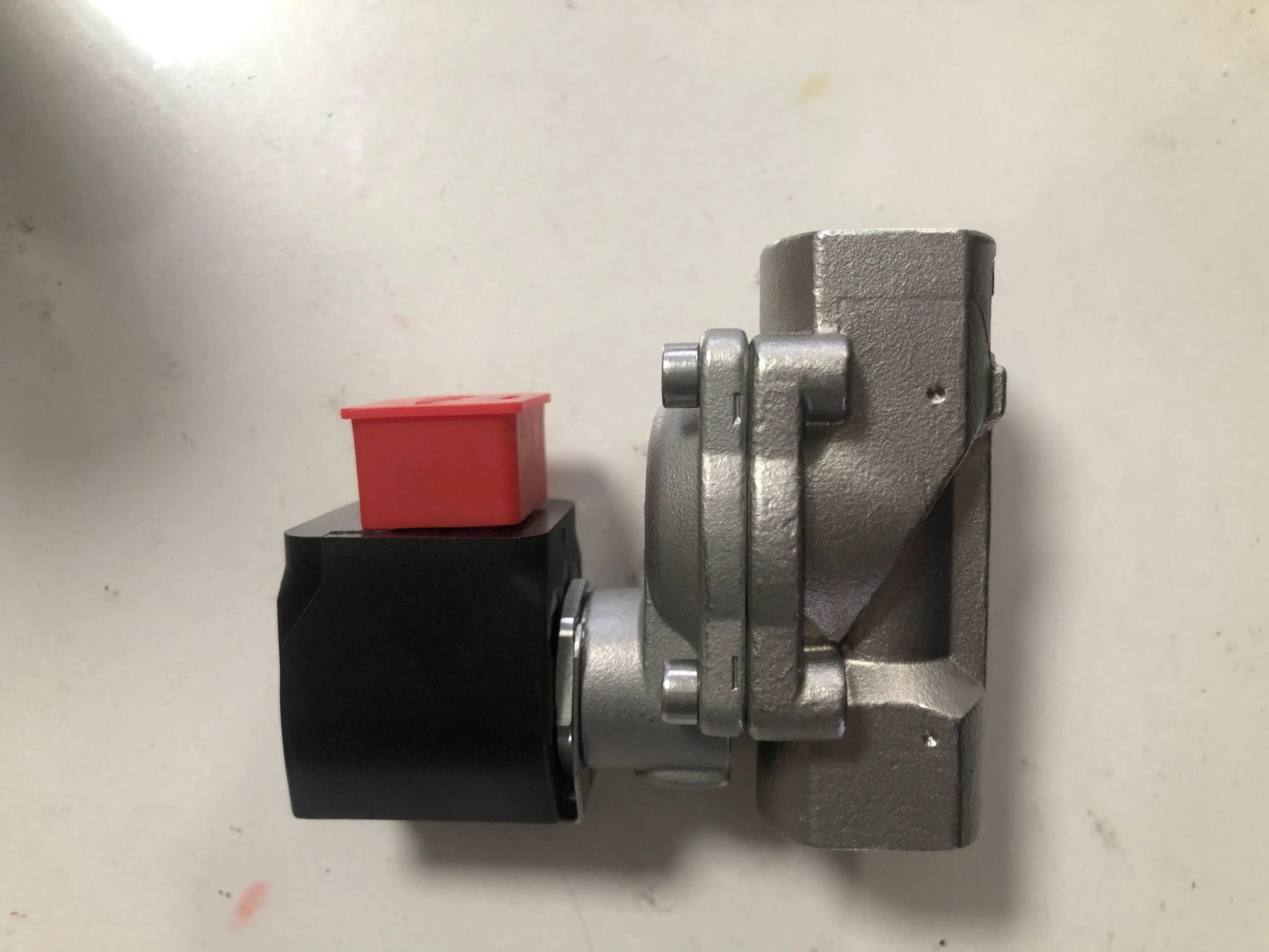 8273200.9101.024.00 Two-position Two-way Solenoid Valve