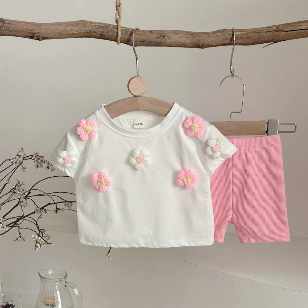 Summer New Kids Suit Toddler  Girls Solid Colour Suit Cute flowers Short Sleeve + Breathable Shorts 2pcs Comfortable