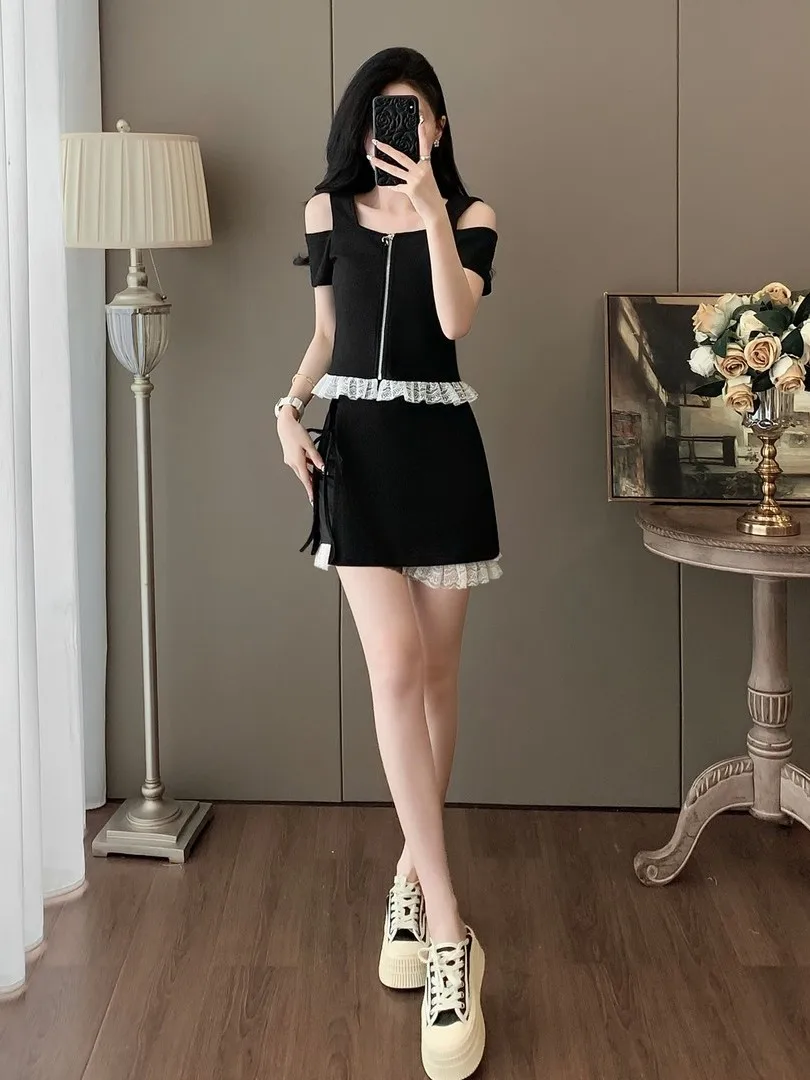 

Hong Kong Style Retro Casual Sports Set Women Summer 2026 New Shoulder Bared Short Top Short Skirt Small Size Two Piece Set