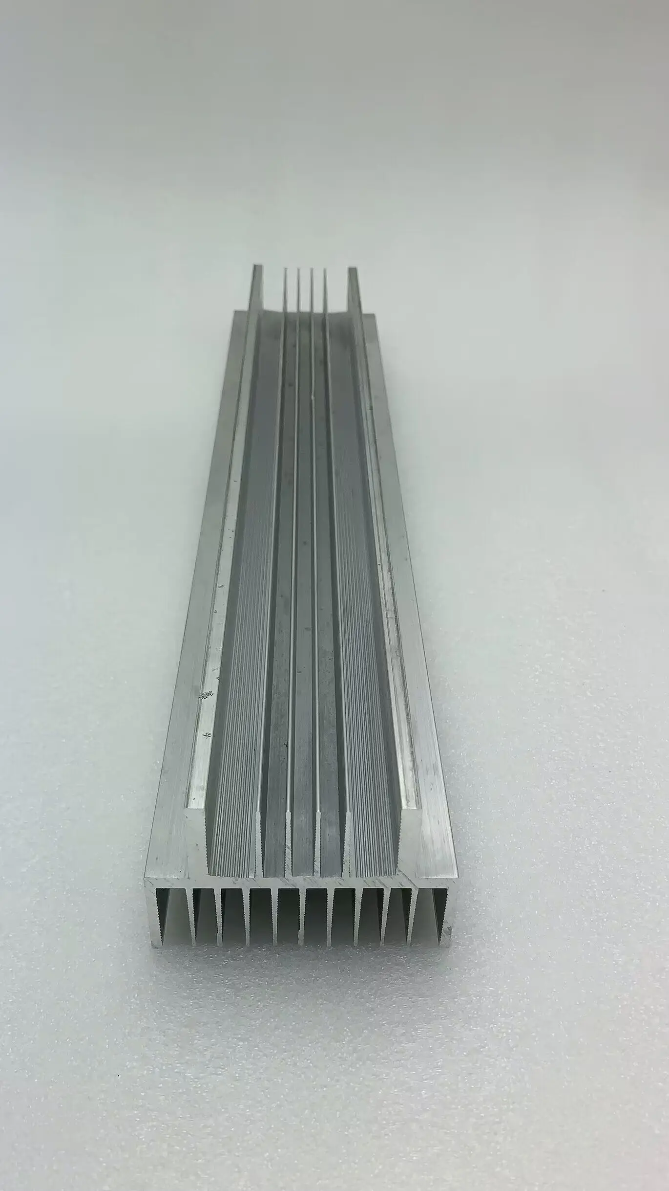 AMPLIFICADOR DE POTENCIA de 305MM, placa de aleación de aluminio 2U, perfil de aluminio, disipador de calor de alta potencia, componentes electrónicos, radiador de potencia térmica