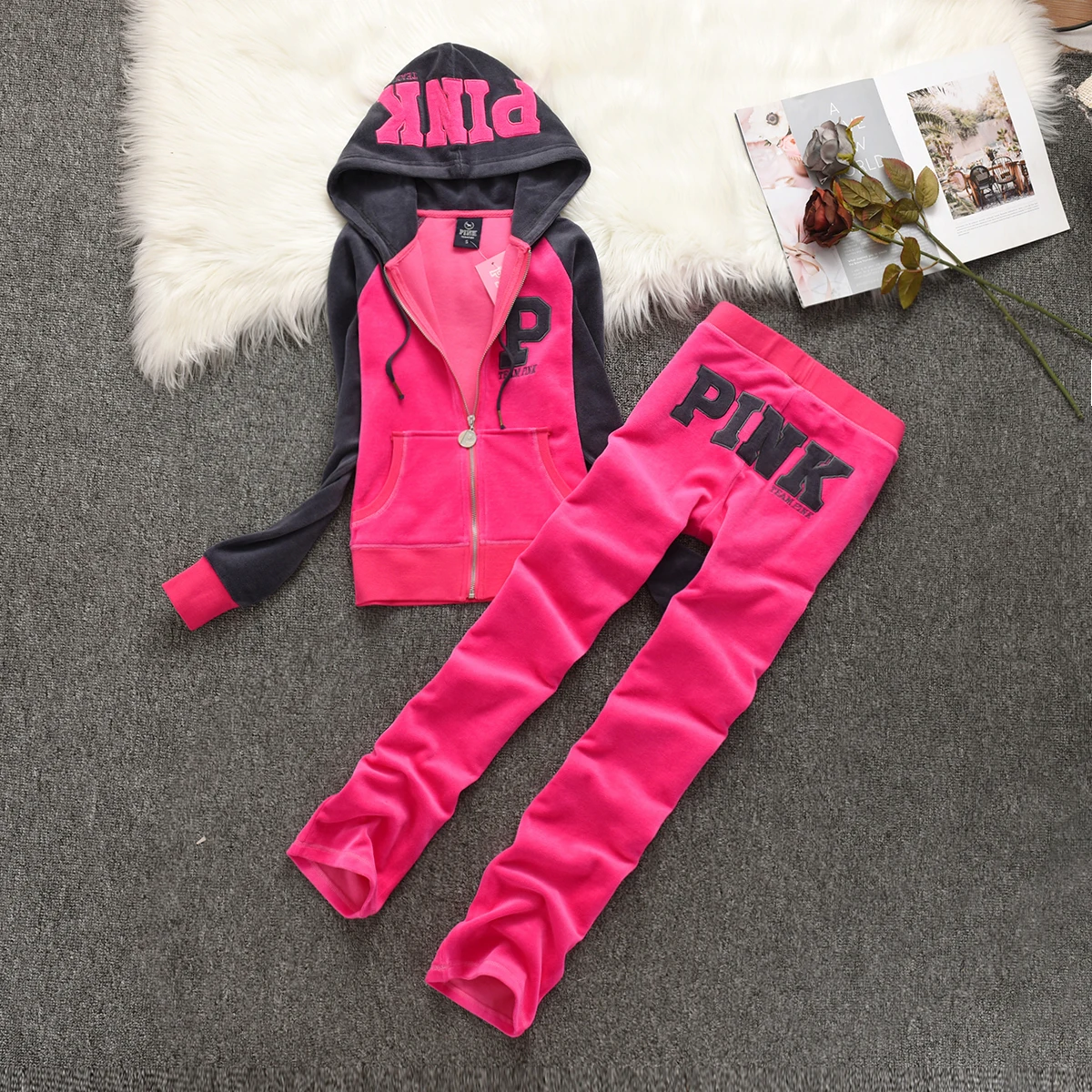 Pink Women\'s Hooded Sweatshirt Suit Women Sportswear, Outdoor Sports 2pc, Women Autumn Warm Suit, Hooded Sweatshirt + Trousers