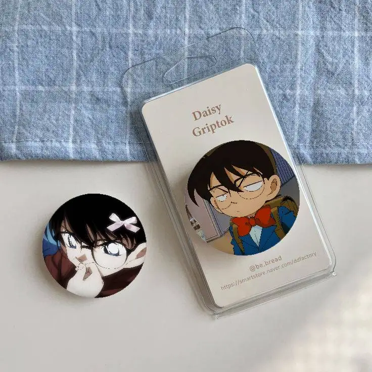 D-Detective C-Conan Exquisite Tinplate Brooches Sleek Badge Lapel Pins For Bag Accessories Practical Souvenir Gifts