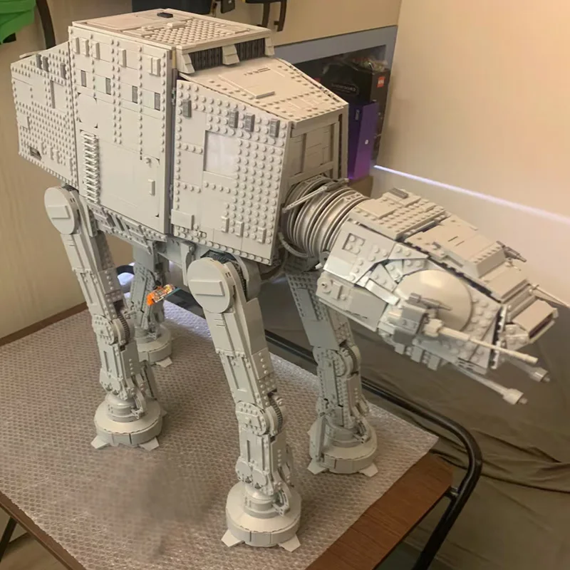 

Qing Wang Land transport battle robot AT-AT set Building Block bricks star model toy set gifts