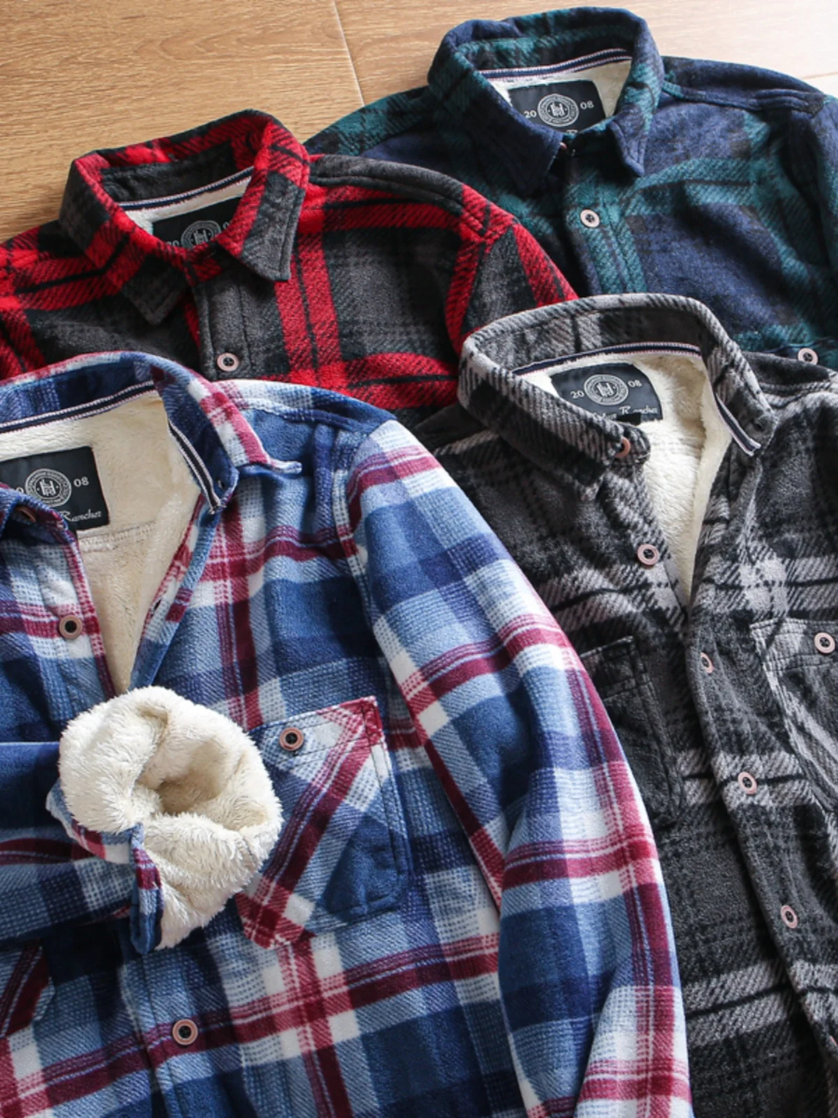 Thiened Fce Waed Brued Warm American Retro Plaid irt Coat for Men Winter Stand Fit Long Sve Faion Urban Sle