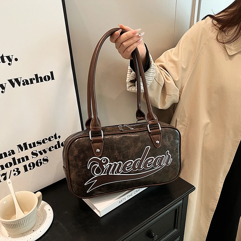 

High-End Casual Crossbody Bag with Modern Style - Niche Trendy Exquisite Versatile Design for Women's Sweet Retro Use