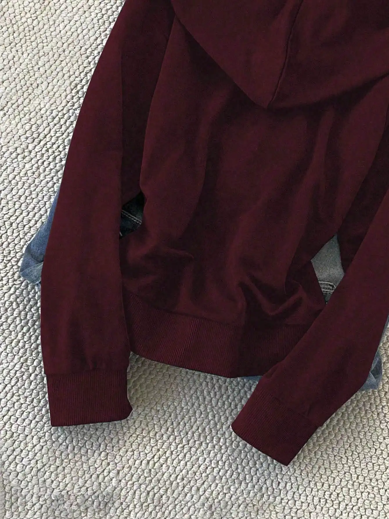 Bordeauxrode dames hoodie met rits en geborduurd logo, slim fit casual sweatshirt jack