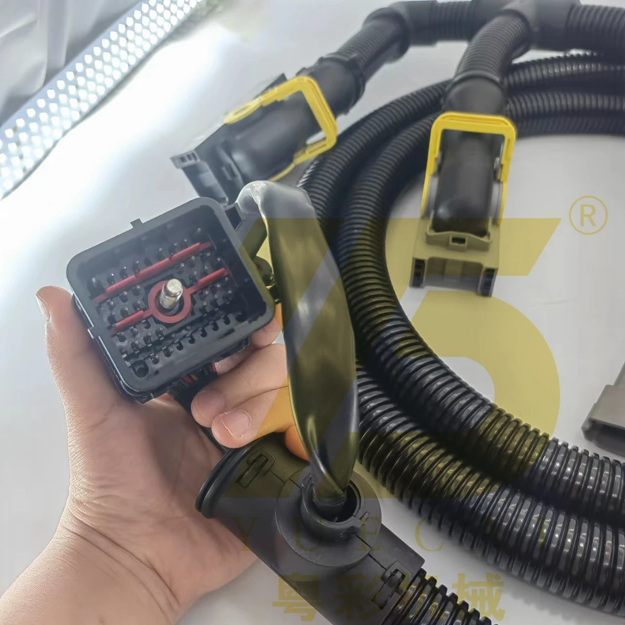 Yue Cai Excavator S…