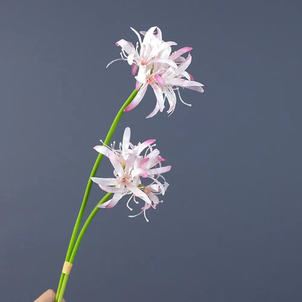 Fake Silk Flower Centerpiece Artificial Flower Elegant Artificial Spider Lily Silk Flower Arrangement for Wedding Home Office