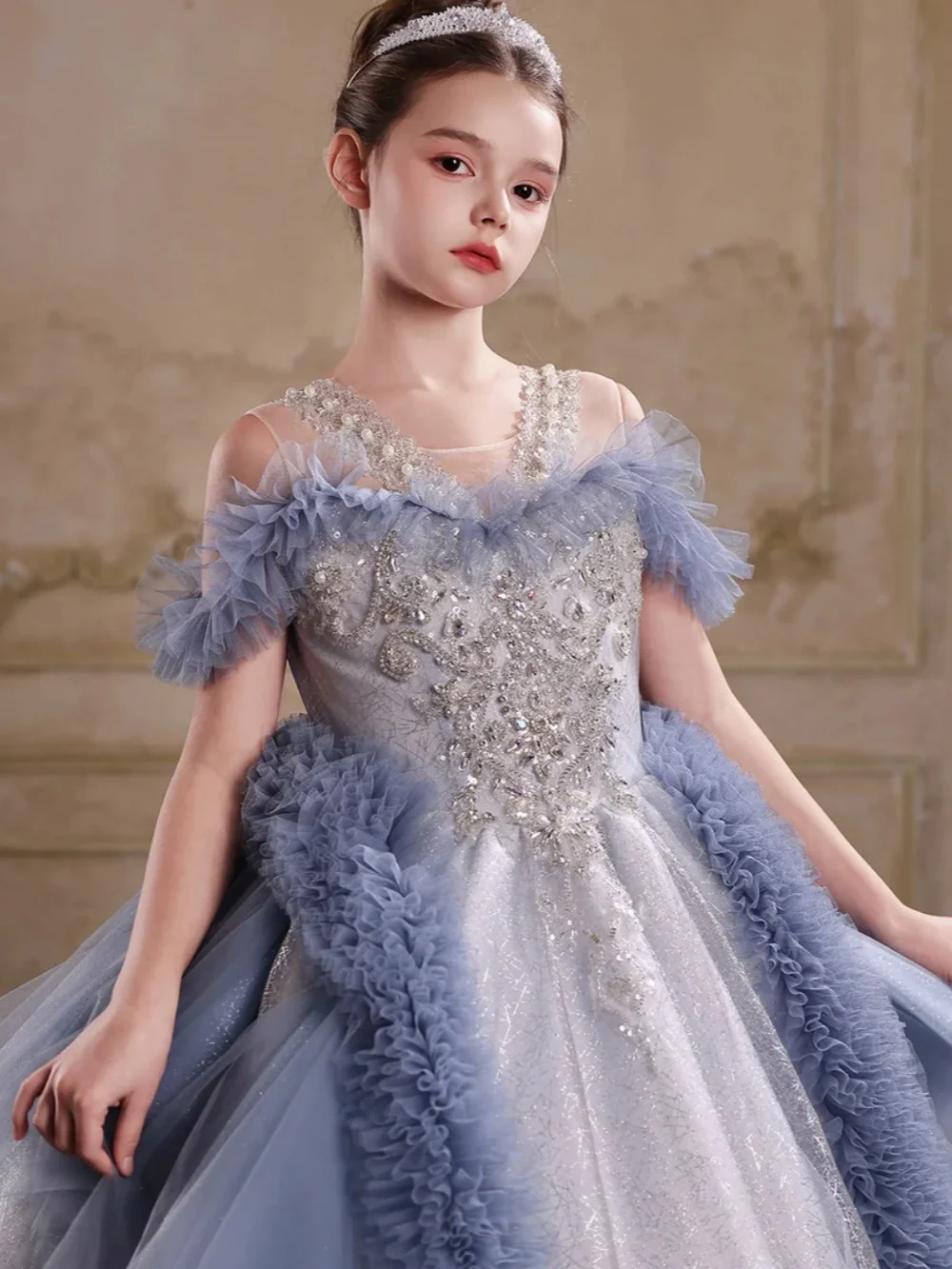 Dusty Blue Off Shoulder Flower Girl Dresses For Wedding Shinny Lace Crystal Kids Princess Gown For Birthday Pageant Party Wear
