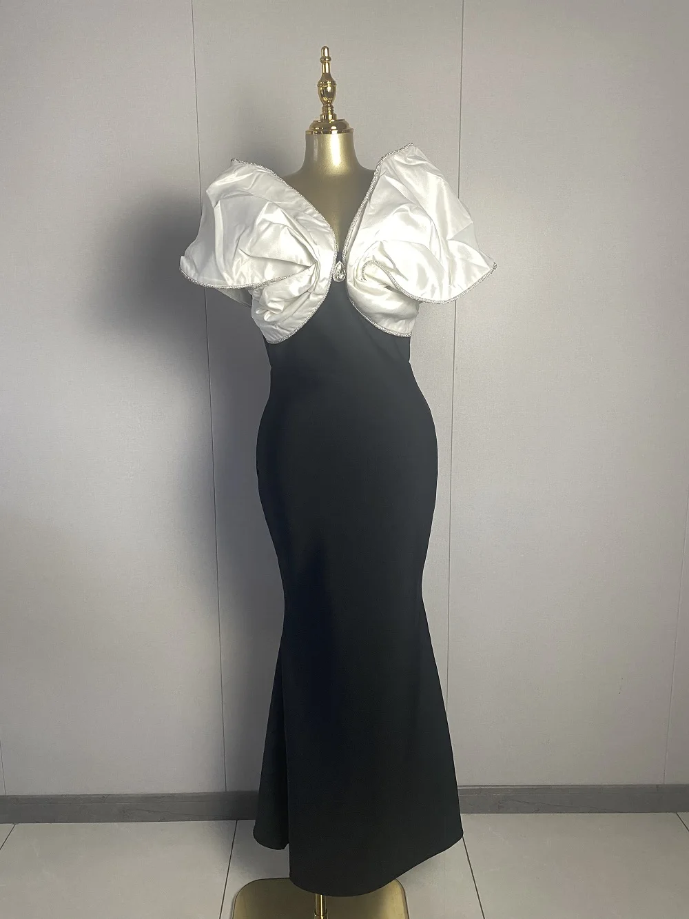 

New Women Sexy Luxury Strapless Diamonds Black Dress 2025 Elegant Evening Club Luxury Birthday Party Dresses