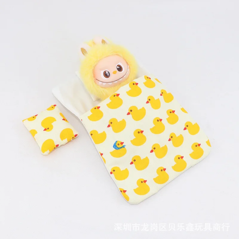 

4th Gen Labubu Heart Code Duck Pattern Bedding Set, Cute Yellow Duck Themed Blanket & Pillow Outfit for 10cm Vinyl Doll