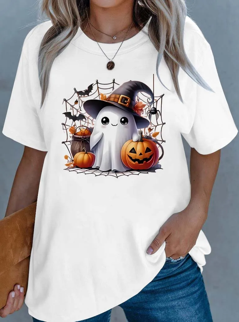 

Очаровательный призрак больших размеров с шляпой ведьмы, элегантная одежда с акцентом тыквы