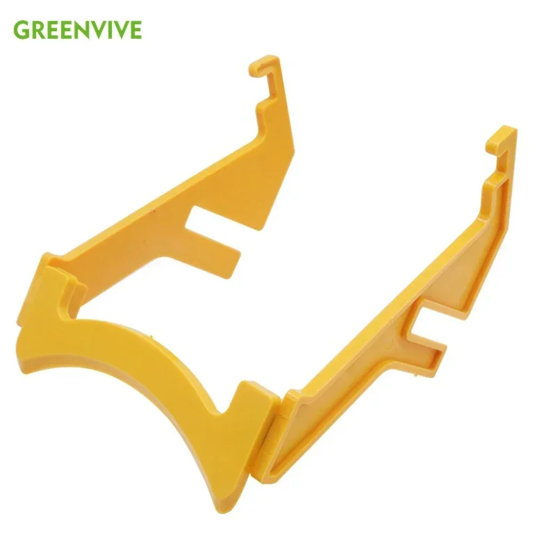 1 Pcs Plastic Honey Bucket Bracket Holder Honey Bucket Rack Frame Grip Holder Bee Honey Gallon Bucket Holder Beekeeping Tools
