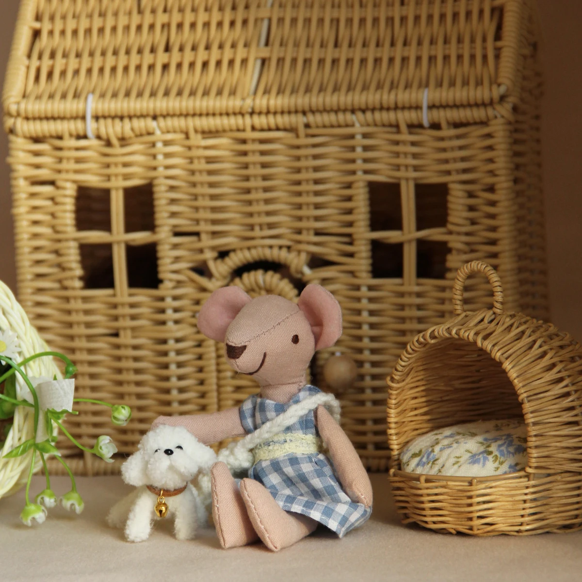 1:6--1:12 Miniature Furniture Rattan Dog Bed Handmade Small Dog Bjd Home Decor Ornaments