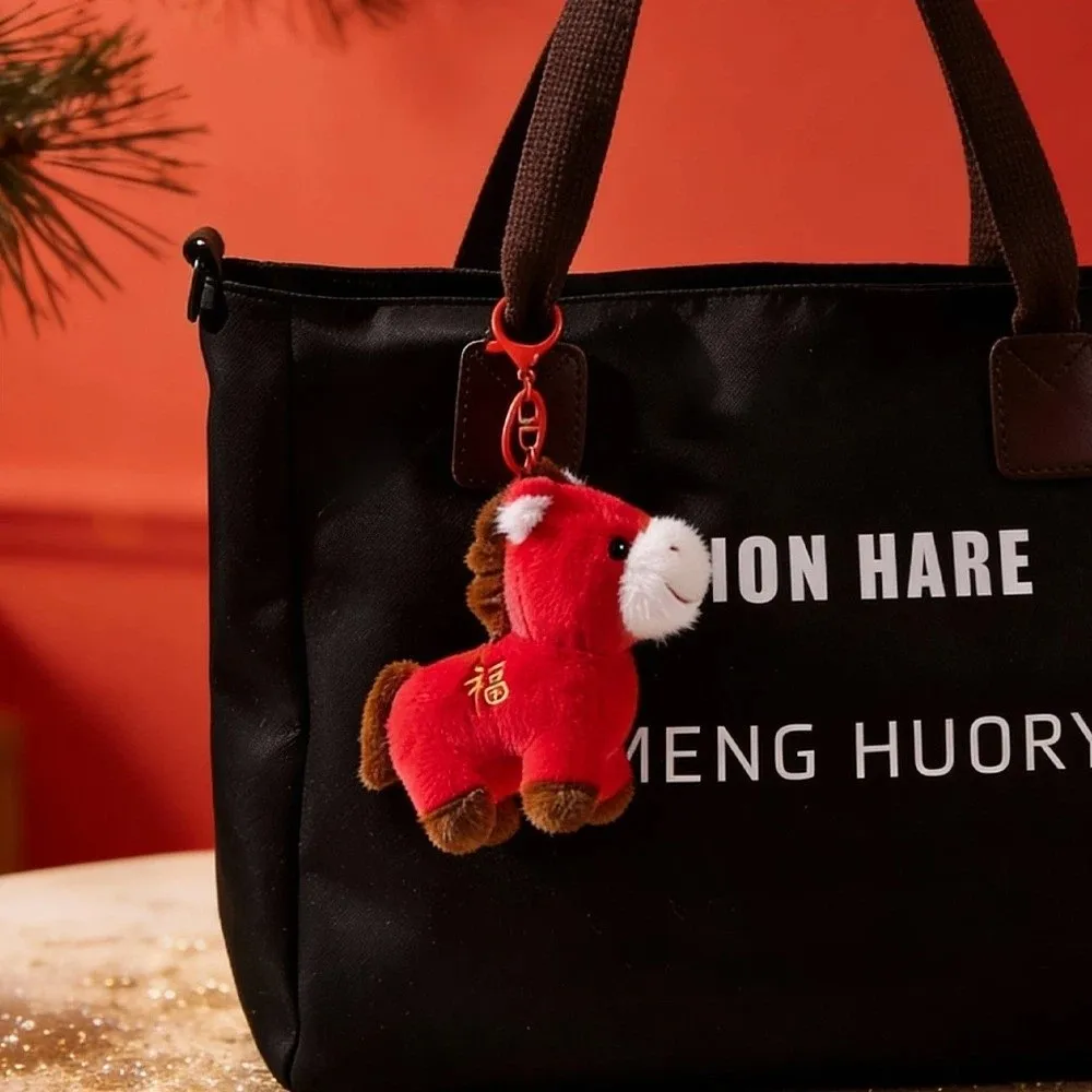 Colgante de Pony rojo creativo, muñecos de mascota de estilo chino, llavero de Animal relleno, regalo de Año Nuevo Chino Kawaii esponjoso, año del caballo