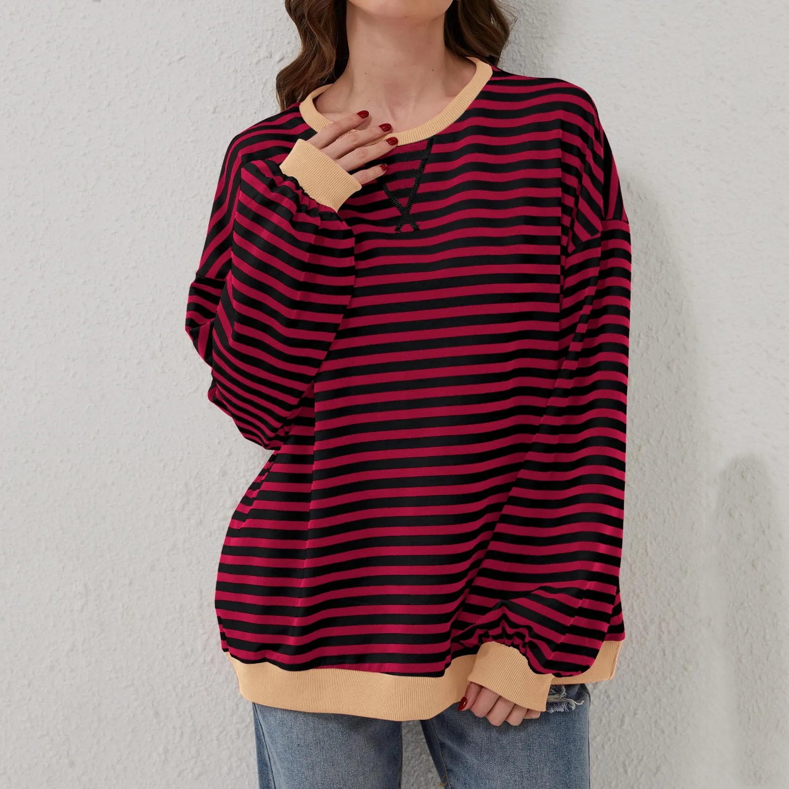 Women\'s Oversized Striped Color Blocking Long Sleeved Round Neck Sports Shirt Casual Loose Fitting Pullover Shirt Top