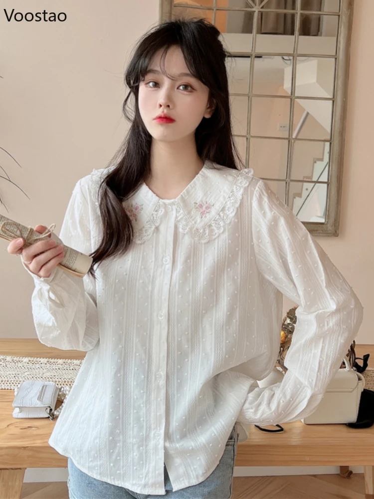 Sweet Lolita White Shirt Women Harajuku Lace Ruffles Flower Embroidery Peter Pan Collar Blouses Preppy Style Long Sleeve Tops