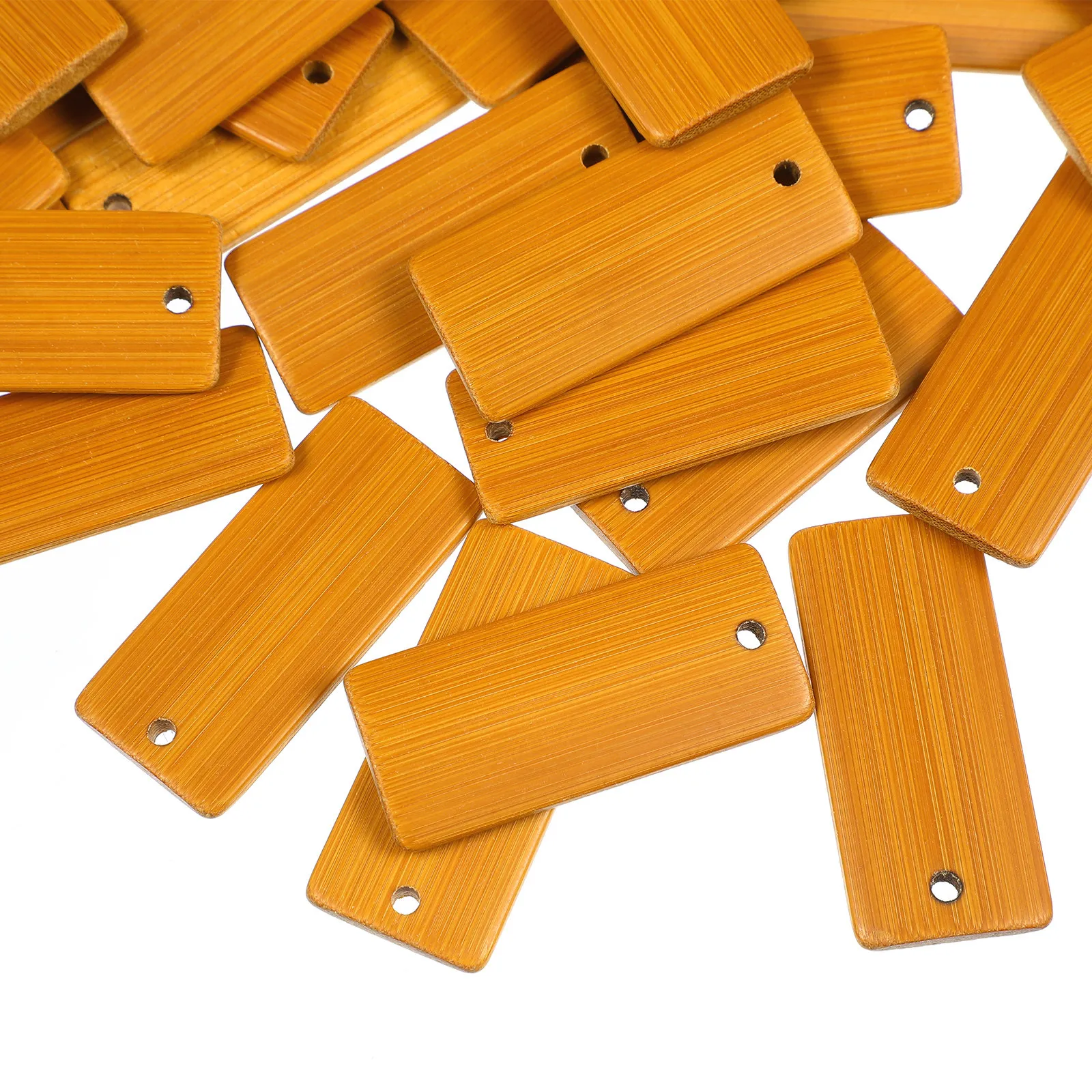 50Pcs Rectangle Bamboo Tags Keychain Pendants Blank Surface for Writing Carving Painting Ideal Keyring Decor DIY Bamboo Gift