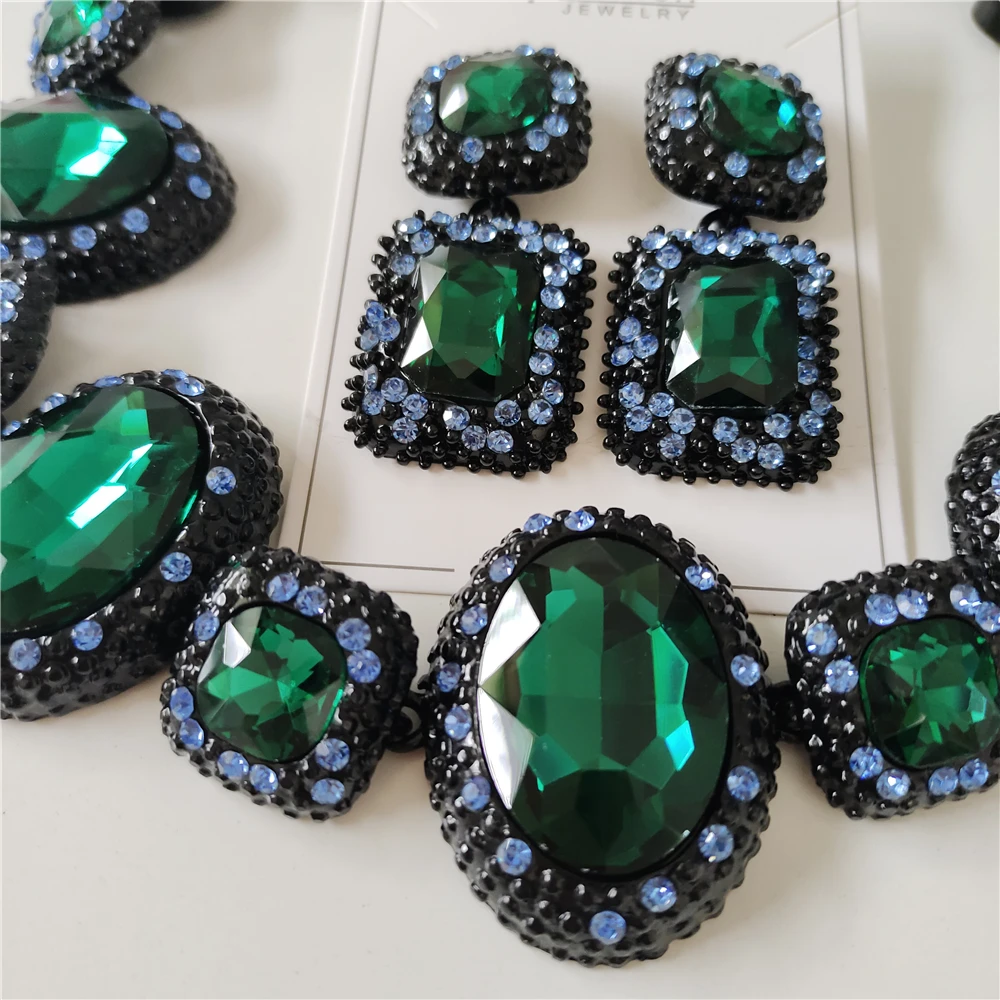 Fashion Big Red Green Crystal Rhinestone Necklace Earrings Women Jewelry Sets Indian Statement Oval Square Metal Choker Necklace