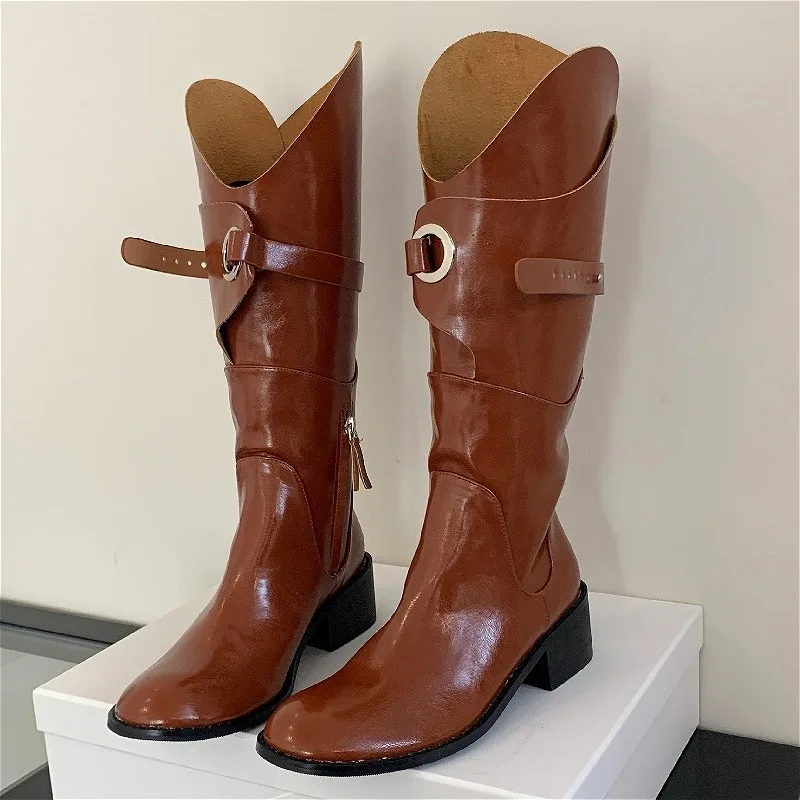 

Retro Low Heel Designer Long Boots Women Metal Buckle Zip Square Toe Fashion Autumn Winter Brand Knight Boots Female Botas Mujer