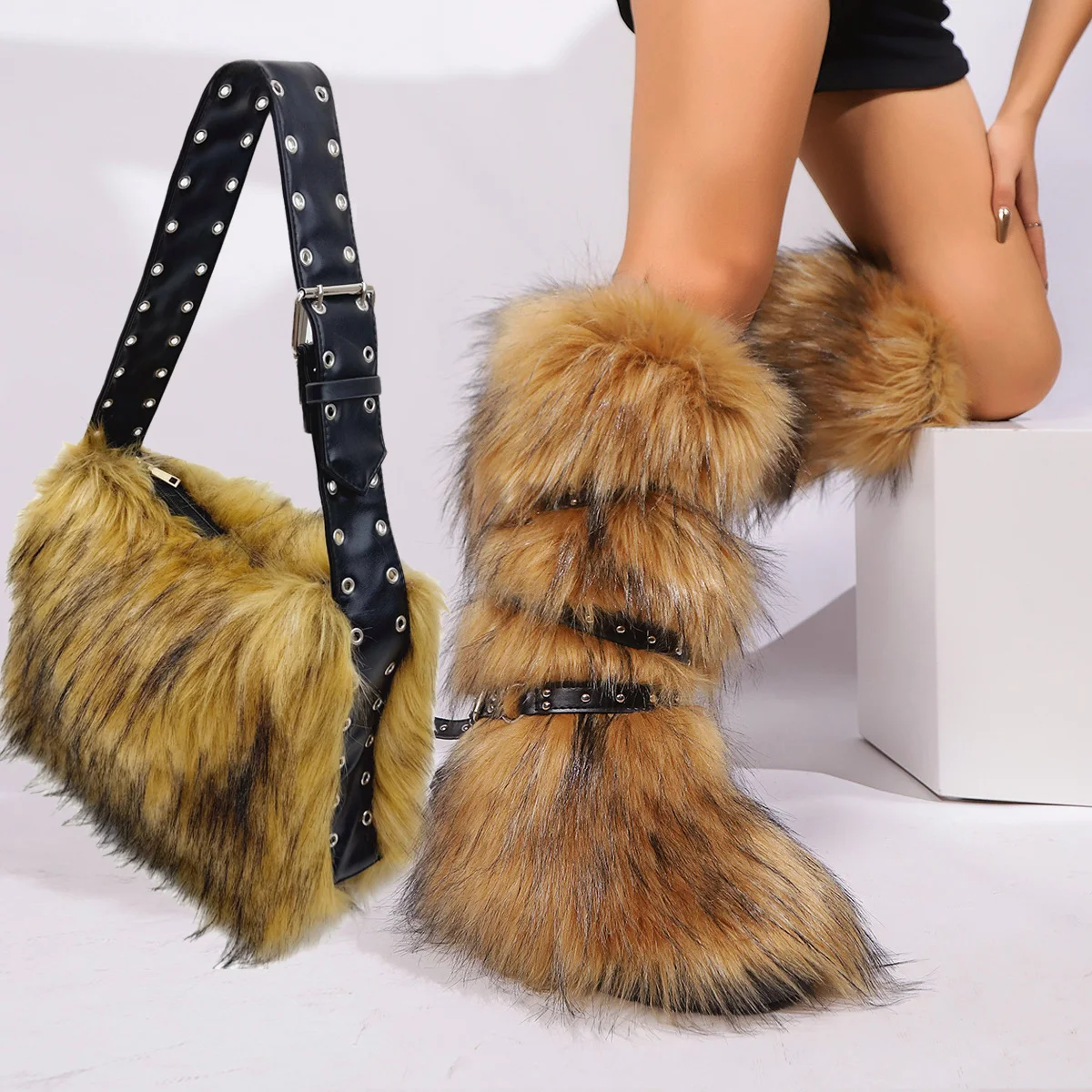 Women's Winter High Tube Strap Rivet Snow Boots Large Size Flat Bottom Warm Furry Boots Cotton Boots New Plush Tote Bag Handbag