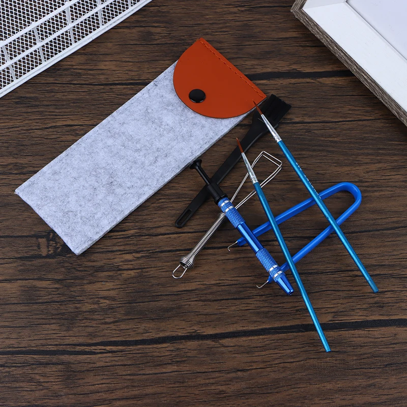 Kit di strumenti per la pulizia della tastiera estrattore per portachiavi in metallo supporto per stelo interruttore estrattore per penna di lubrificazione spazzola per lubrificante con custodia