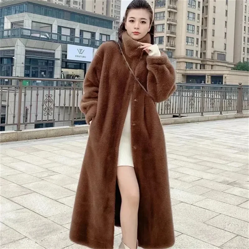 Mantel bulu terintegrasi bulu Mink panjang baru 2024 jaket hangat ramah lingkungan High-End tebal wanita populer musim dingin