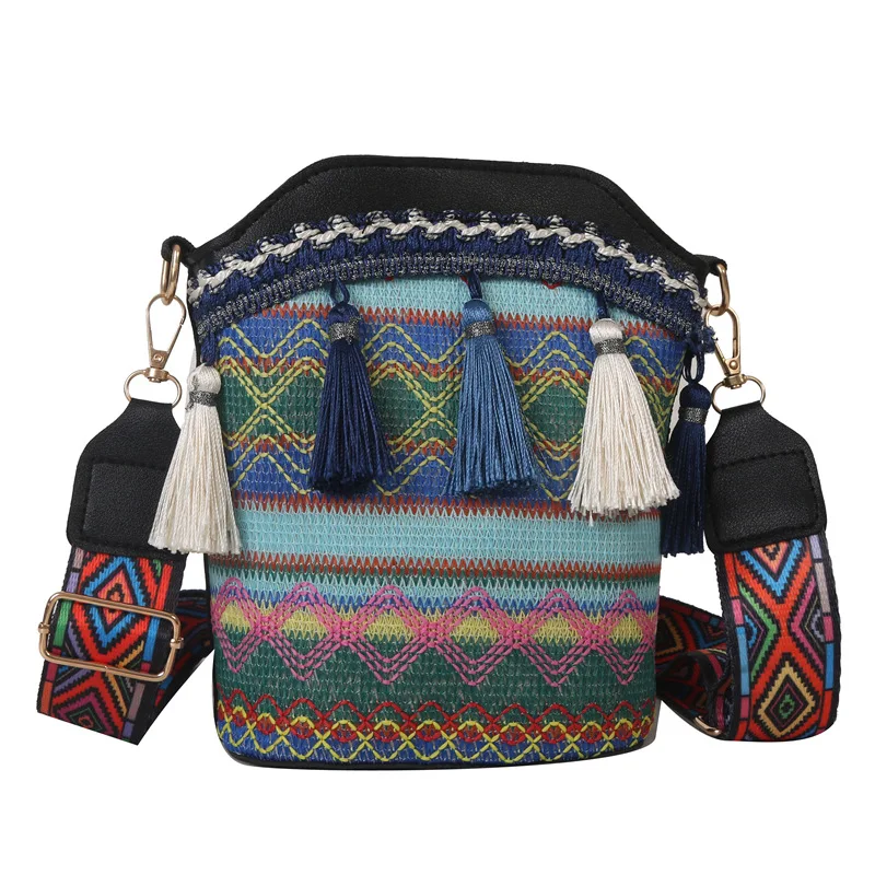 2023 Crossbody Bags for Women Bucket Fashion All-match Bohemian Style Embroidery Mixed Colors Tassel Purse and Handbags