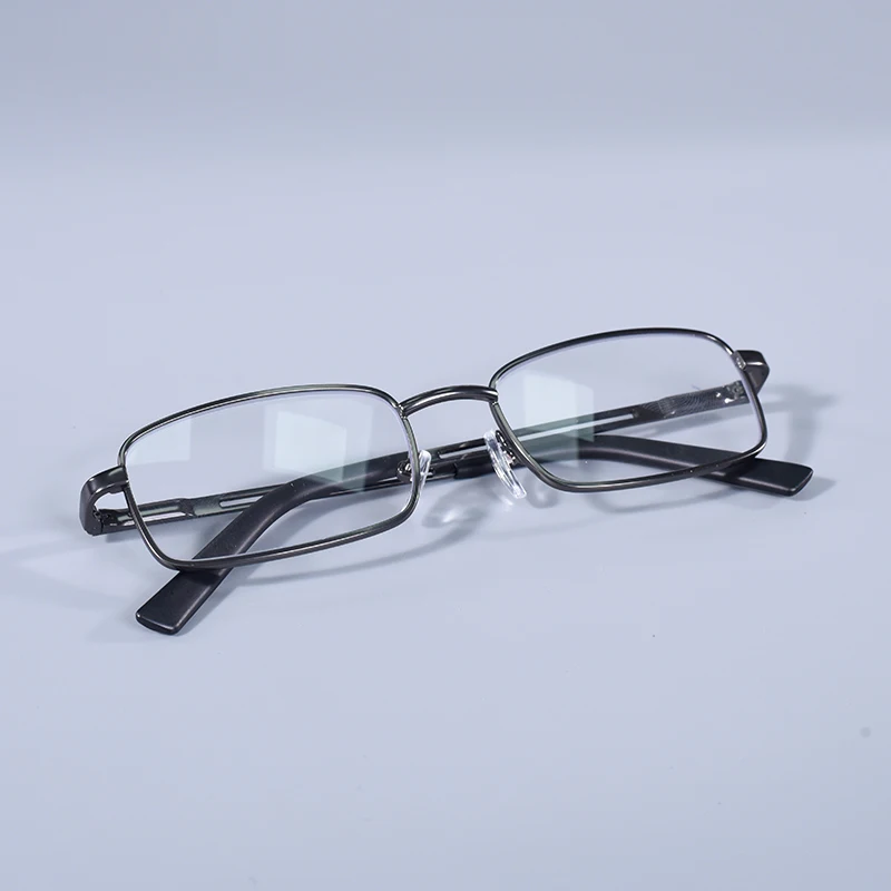 Lesebrille für Männer und Frauen, Legierungs-Brillengestell, Anti-Blaulicht, leichte Brillen, hochwertige Leser + 125 + 175 + 225 + 275 + 3,5 – Detail 9