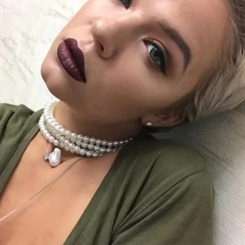 Gorgeous Multilayers Imitation Pearl Choker Necklaces for Women Simplicity Temperament Irregular Pearls Pendant Neckchain