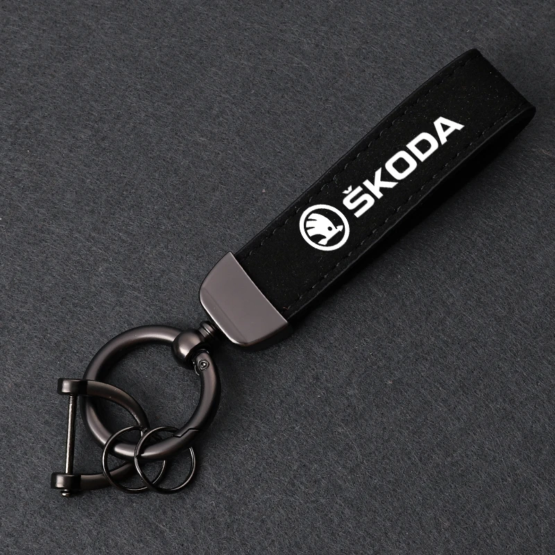 High-Grade Suede Leather Car Keychain Zinc Alloy Horseshoe Keyring For Skoda Octavia Fabia Kamiq Kapoq Kodiaq Rapid SCALA Superb