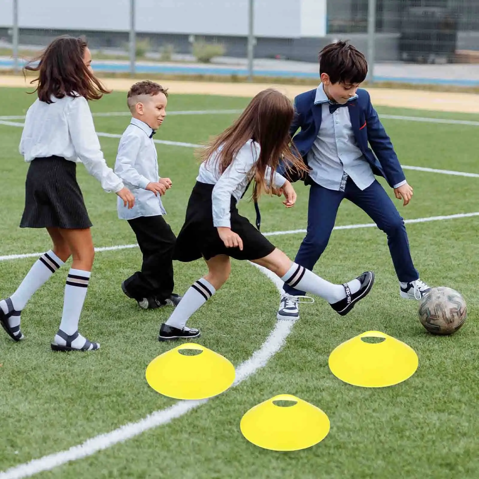 

12Pcs Soccer Training Disc Cones Heavy Duty Pe Portable Flexibility for Football Drills Roller Skating Skateboarding Practice