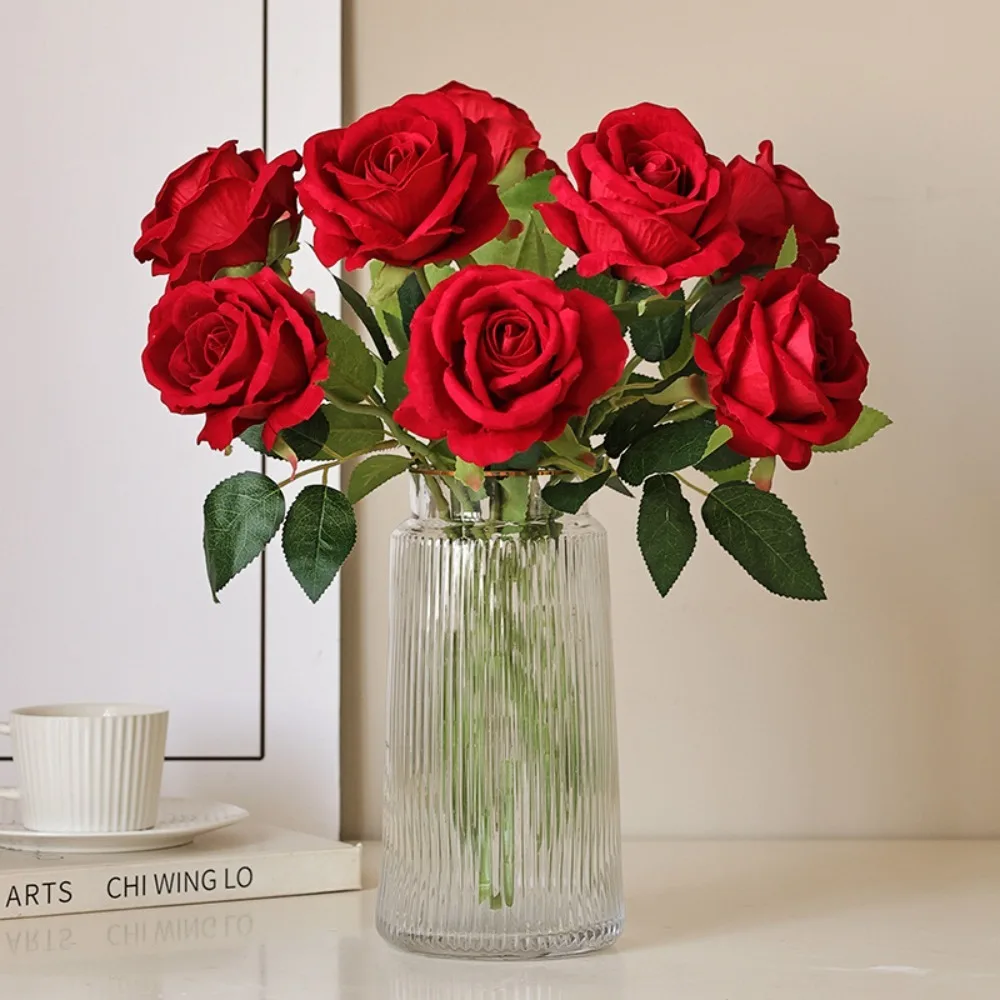 

2026 New Style Artificial Flocked Rose Bouquet, Suitable for Banquets, Parties, Weddings, Office Decorations, and All Seasons