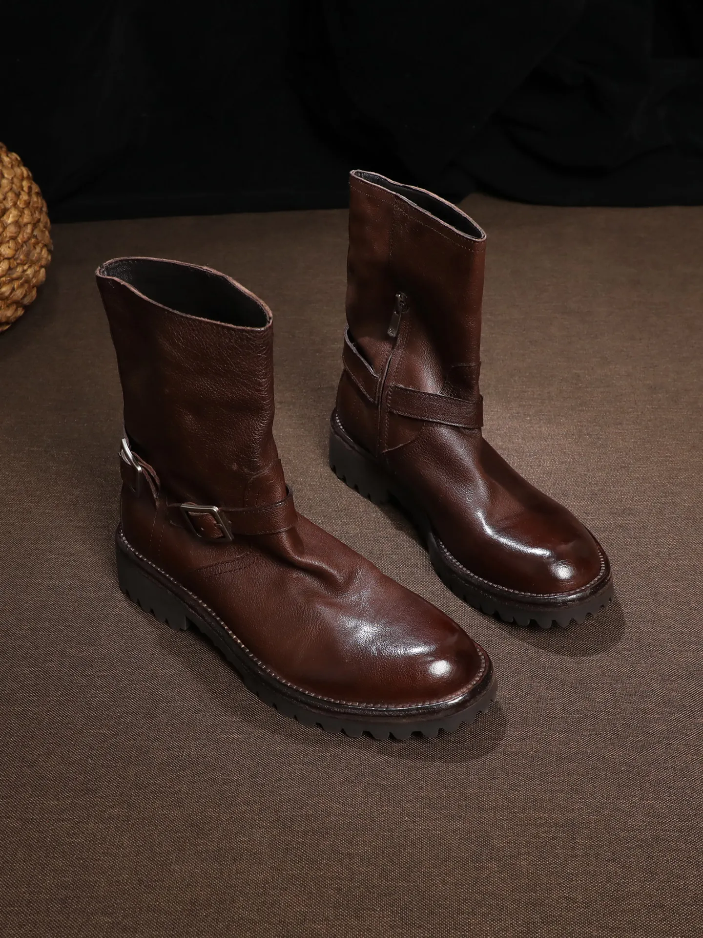 SHOEBOX British style thick heeled boots for women in autumn and winter 2026 with plush round toe belt buckle retro