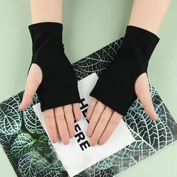 Manopla de conducción al aire libre para mujer, guantes cortos sin dedos, suaves y transpirables, mangas Semi-dedo, blanco y negro, protector solar, nuevo