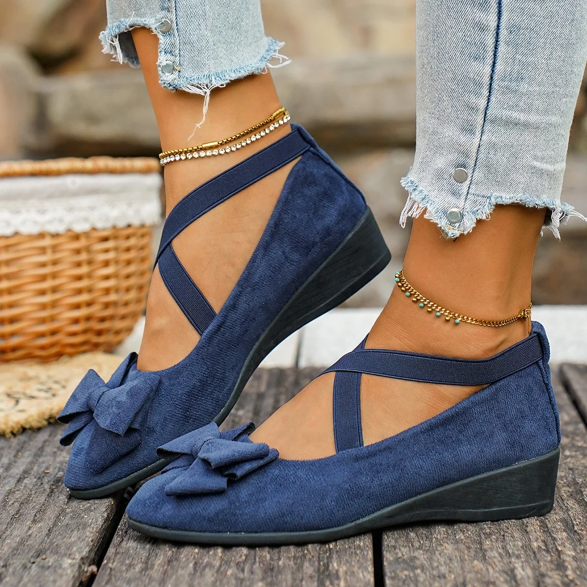 

Woman Outdoor Flats Shoes Retro Elegant Wedge Loafers Strap Comfortable Lightweight Shallow Sneakers Women Zapatos De Mujer