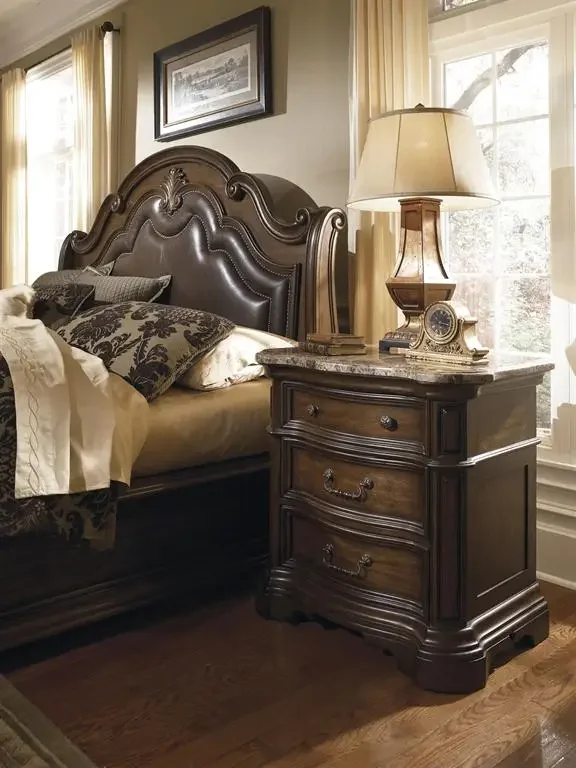 2026 Classic King Size Bedroom Set European Style Hot Sell Royal Luxury Bedroom Furniture