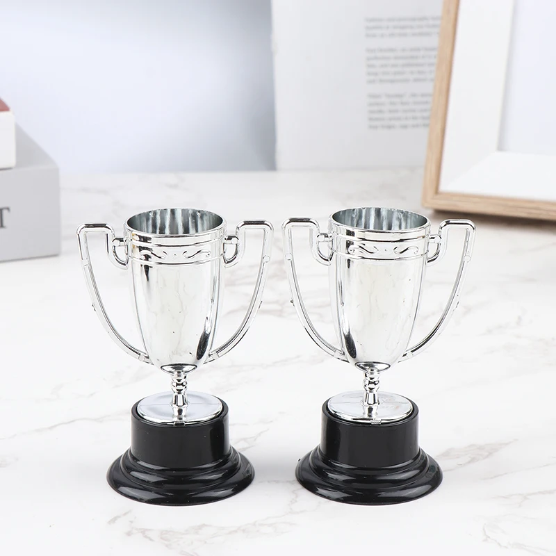 

2Pcs Plastic Reward Trophies Children's Reward Plastic Trophy Plastic Kids Prize Cups Children School Rewarding Supplies