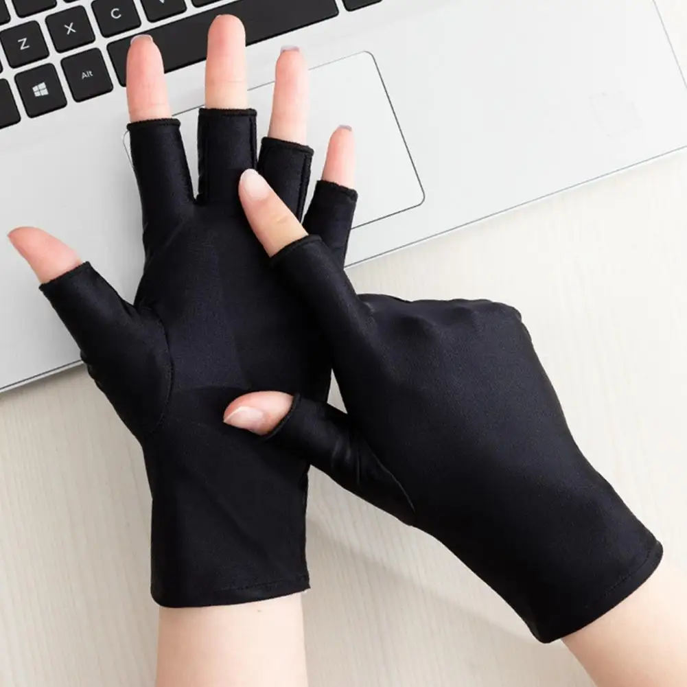 1 Pair Nail Art Gloves Half Fingers Breathable Cooling Anti UV Thin Riding Cycling Sunshade Gloves Nail Supplies