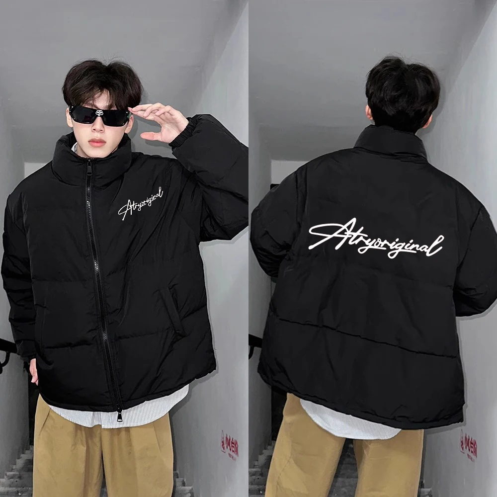 

Мужская зимняя утепленная куртка с воротником-стойкой и буквенным принтом, в американском стиле, повседневная, молодежная, теплая, короткая, свободного кроя.