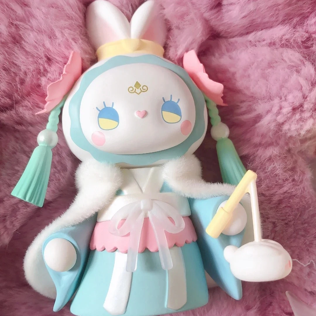 إيما ميجينغ فورست حول صندوق أعمى من سلسلة بيند - زخرفة دمية فتاة لطيفة مصنوعة يدويًا هدية لعبة صندوق أعمى عصري