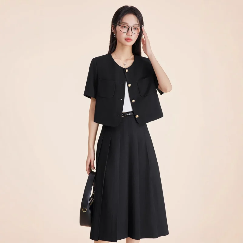 بدلة نسائية احترافية2025صيف نمط جديد لقسم المبيعات مقابلة رسمية قصيرة الأكمام بدلة غير رسمية ملابس العمل