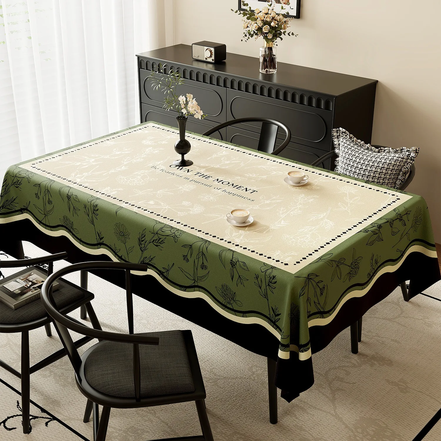 

Modern Green Botanical Tablecloth Luxury Floral Table Cover Rectangle Dustproof Table Cloth for Dining Room Home Decoration XXL